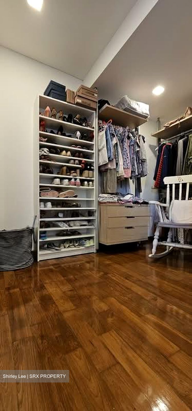 Harbourfront Avenue (D4), Terrace #552016431